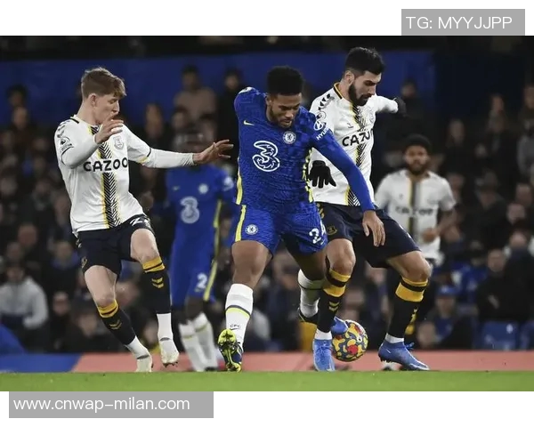 中日兰德迎战亚特兰大全力争胜展现球队实力与风采